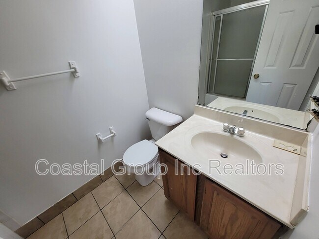 Building Photo - 921 Wildwood Square Ct