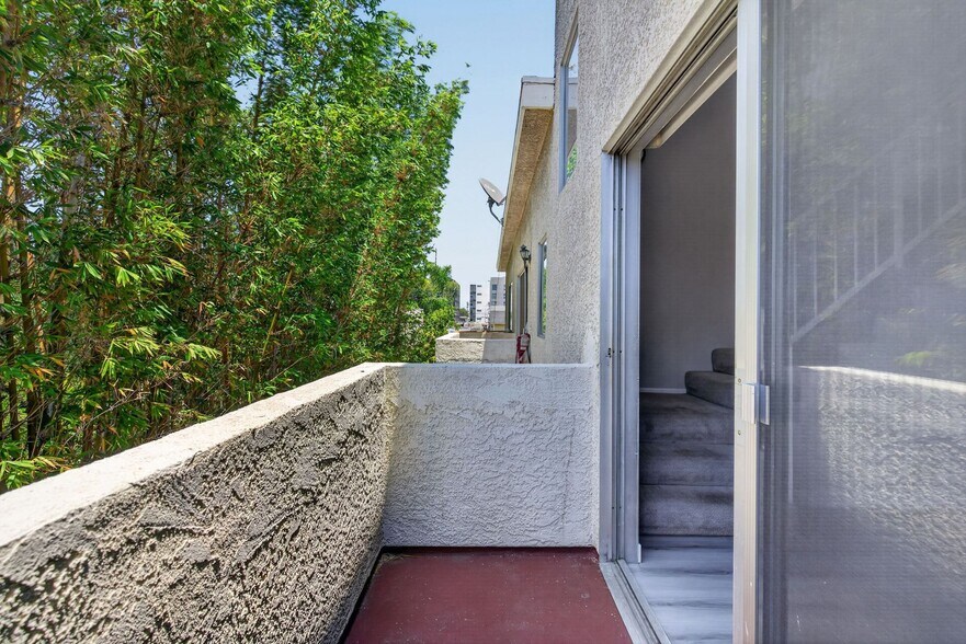 Building Photo - 10749 Francis Pl