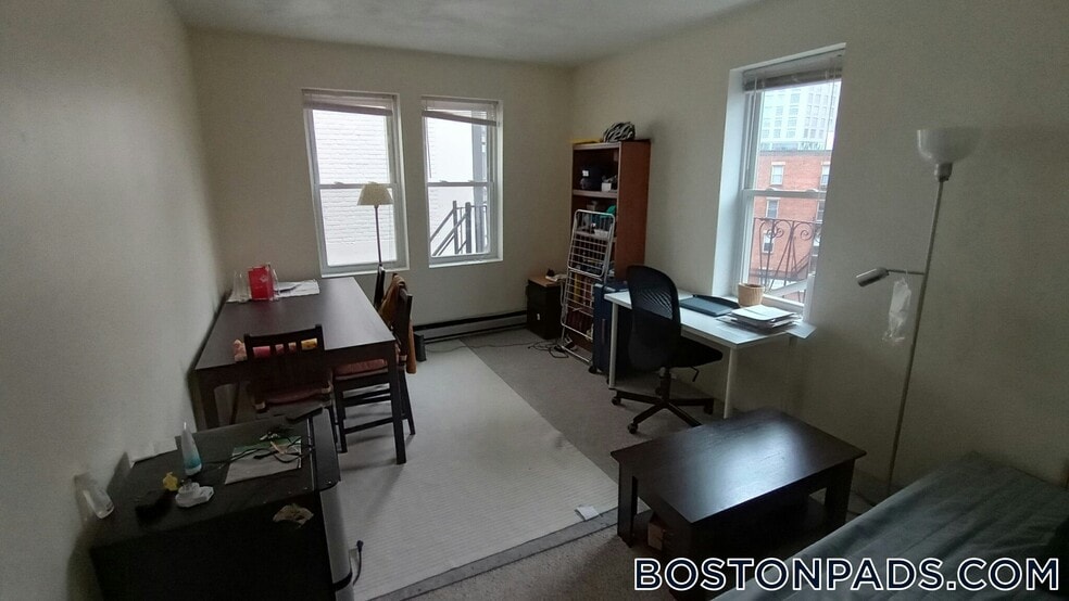 Building Photo - 111 Norway St