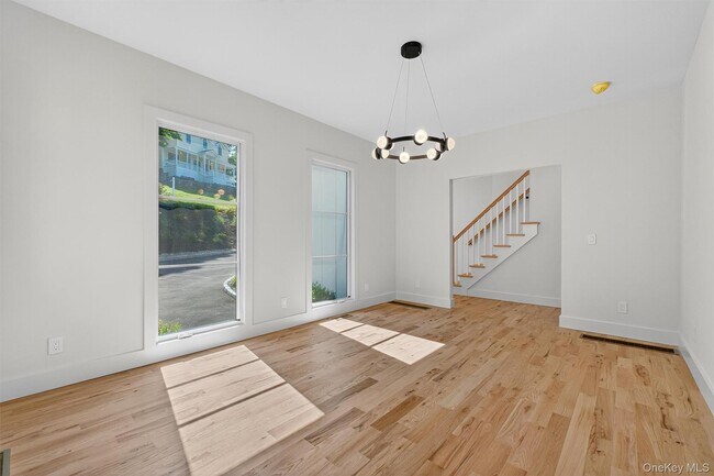 Building Photo - 64 Stonehouse Rd