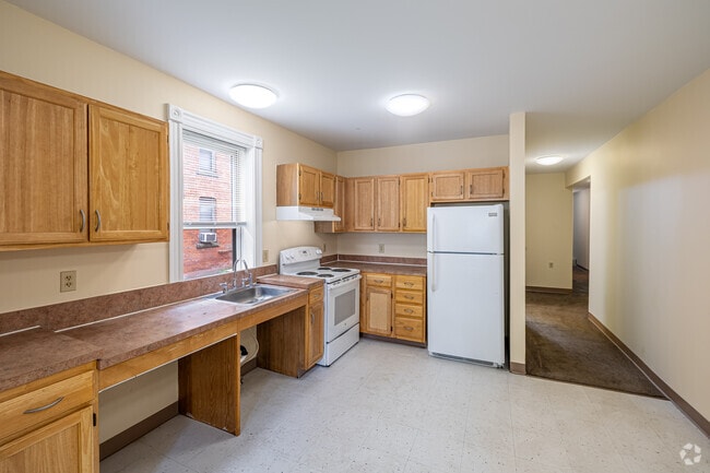 Interior Photo - Brick Hollow