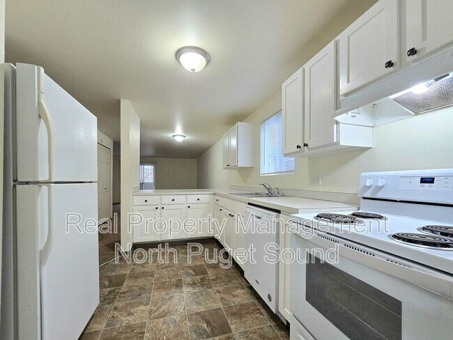 Building Photo - 4505 100th St NE