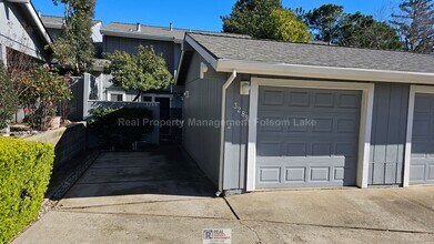 Building Photo - Coming Soon: Updated 2BR Townhome w/ Private Fenced Patio & Garage – Cameron Park