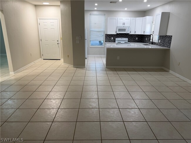 Building Photo - 4281 22nd Ave SW