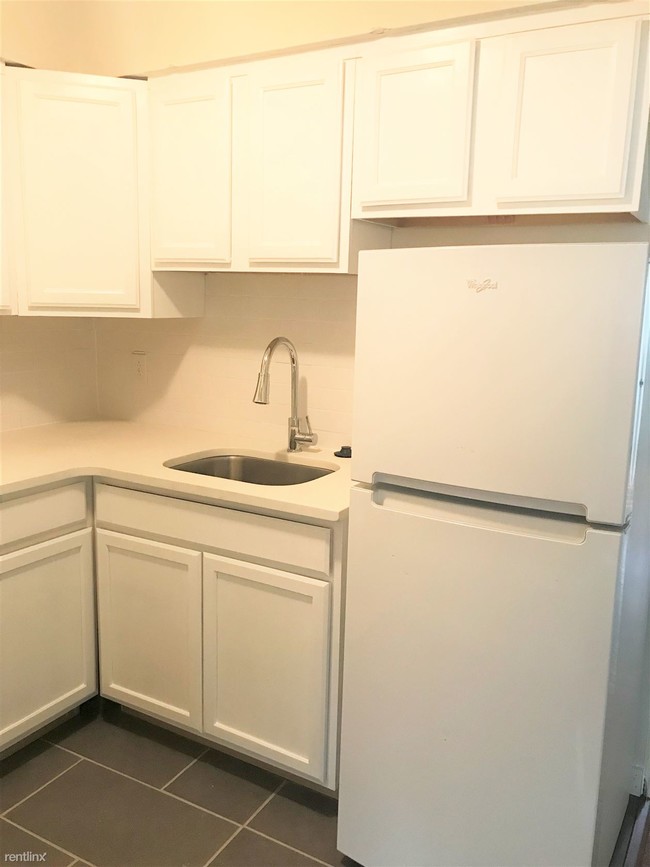Building Photo - 2 br, 1 bath  - 570 N 23rd St Apt 9A