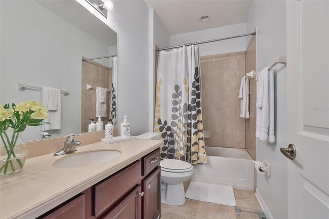 Building Photo - 823 Seminole Sky Dr