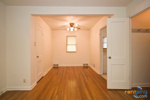 Building Photo - 3137 South ST-