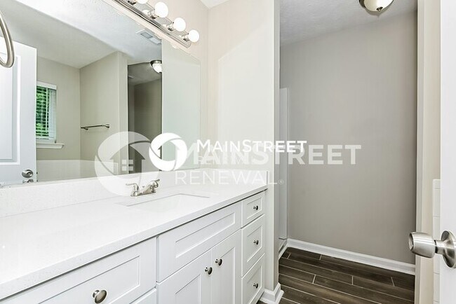 Building Photo - 4 Bedroom Pet-Friendly Home in STOCKBRIDGE, GA with Main Street Renewal