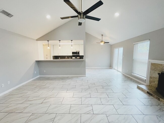 Building Photo - 2434 Anthony-Hay Ln
