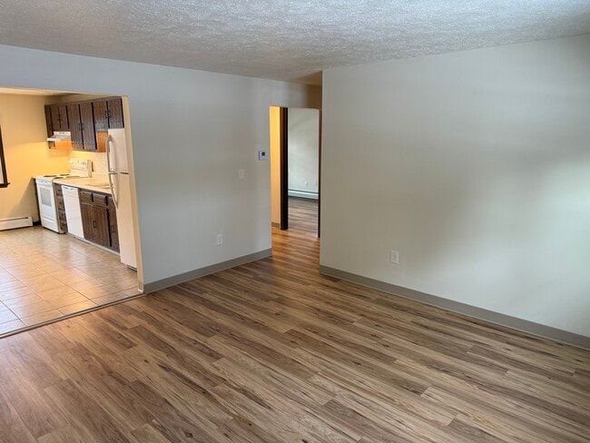 Building Photo - Briarwood 9