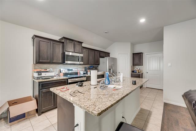 Building Photo - 705 Ben Lake Trl