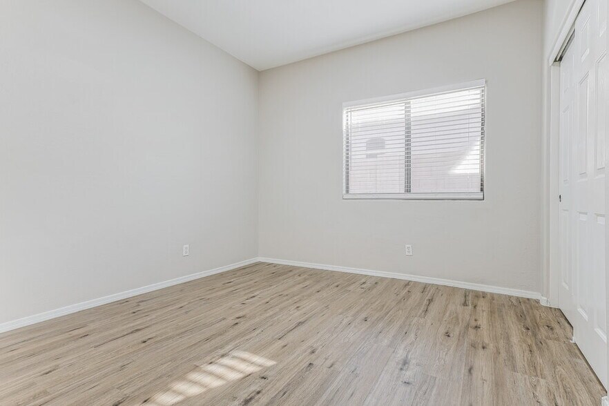 Building Photo - 21252 E Alyssa Rd
