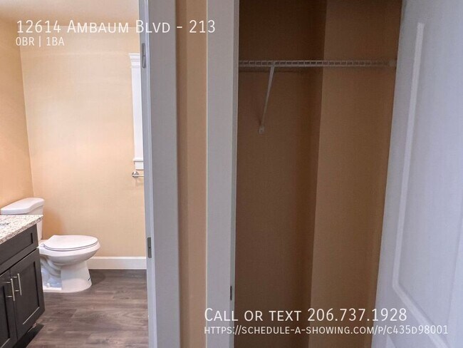 Building Photo - 12614 Ambaum Blvd SW