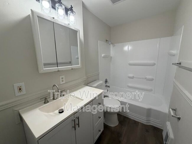 Building Photo - 10508 Druid Dr