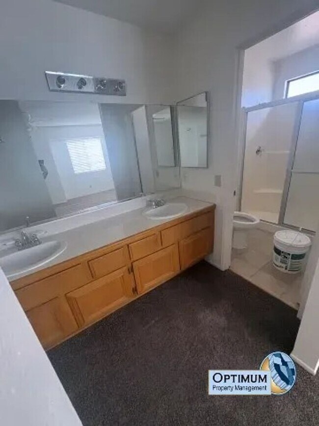 Building Photo - 12442 Emeraldstone Dr