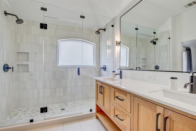 Building Photo - 8109 Campeche Bay Pl