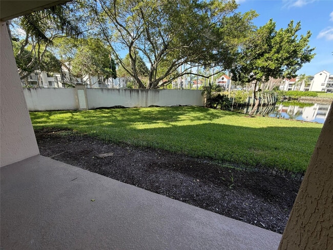 Building Photo - 2731 Ocean Club Blvd