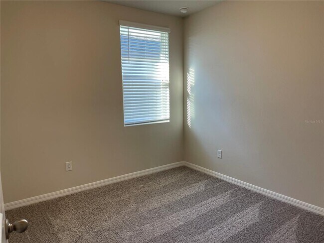 Building Photo - 3289 Fresno Pl