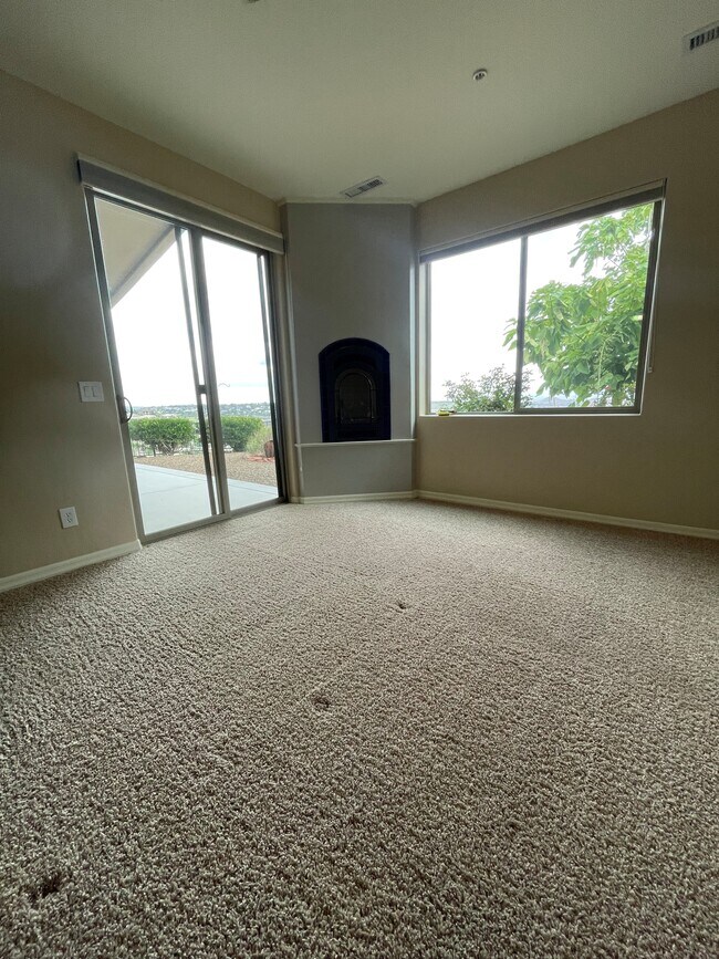 Building Photo - 1611 Cloudstone Dr
