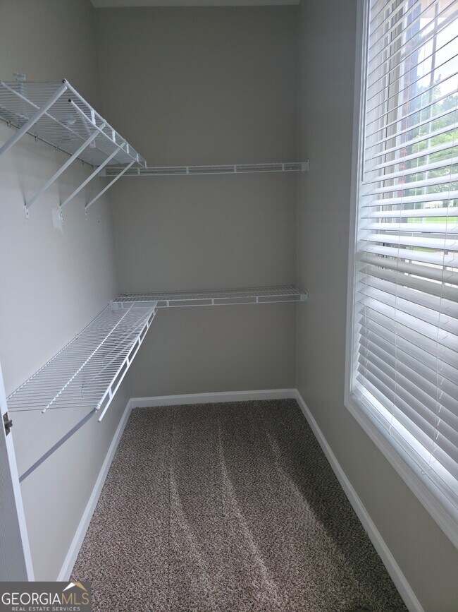 Building Photo - 2257 Roseberry Ln