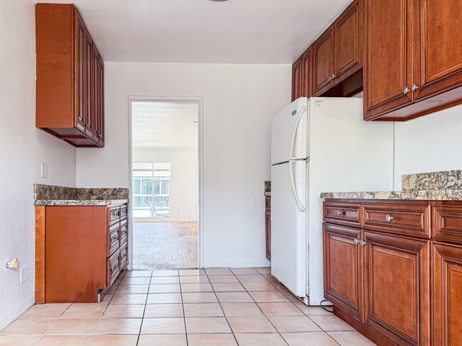 Building Photo - 4024 Palmwood Dr