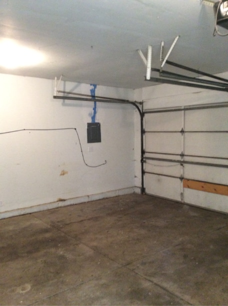 Building Photo - 942 Wakerobin Ln