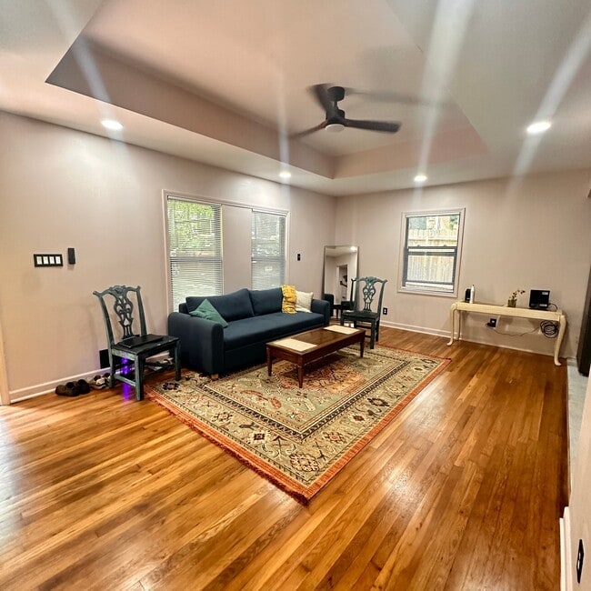 Building Photo - 2258 Bryant Dr
