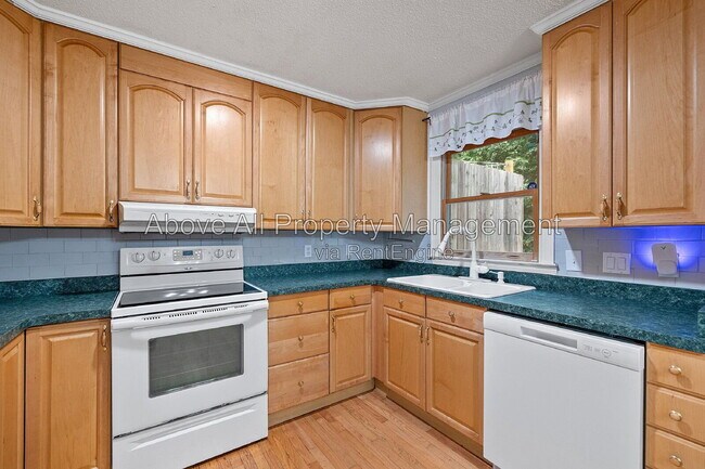 Building Photo - 207 Bay Dr
