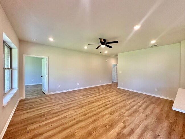 Building Photo - Tour Today! New Construction 4 Bed 2 Bath Triplex!