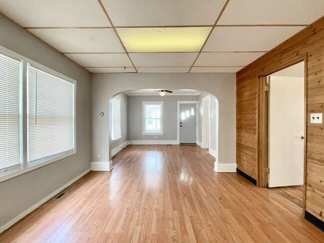 Building Photo - Two Bedroom Home in Muskegon