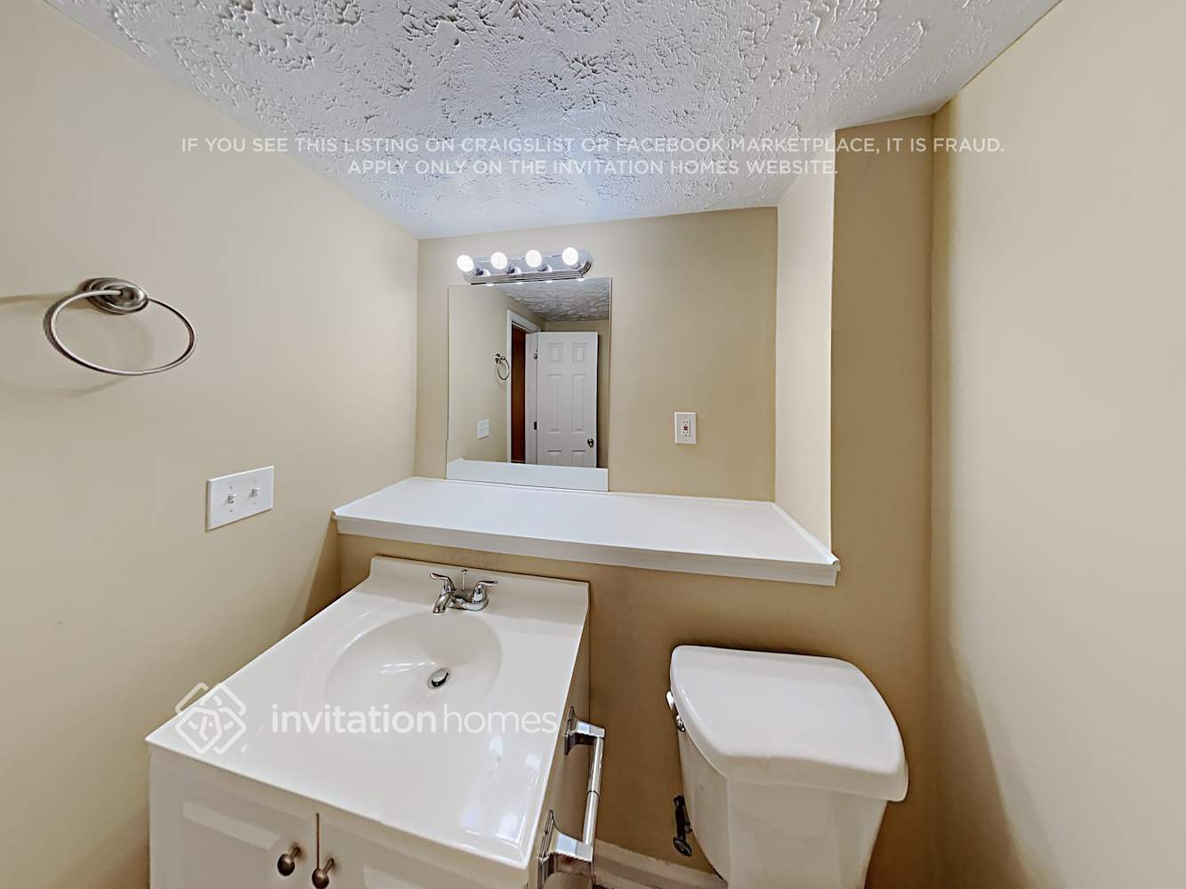 Building Photo - 4611 Pine Harbor Ct NE