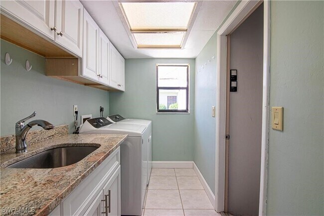 Building Photo - 6113 Deer Run