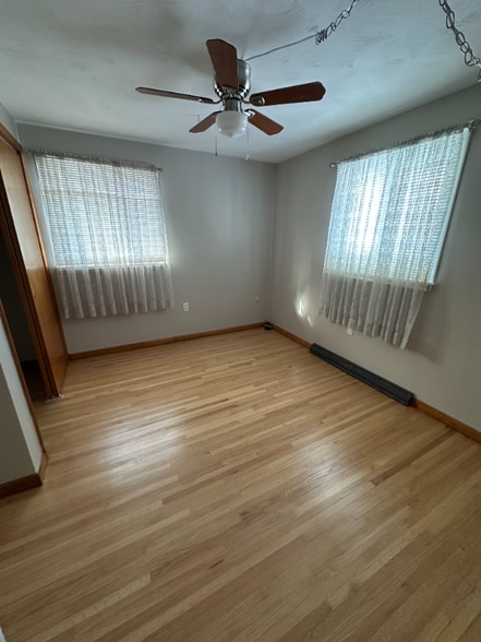 Building Photo - 2718 Stenzel Ave