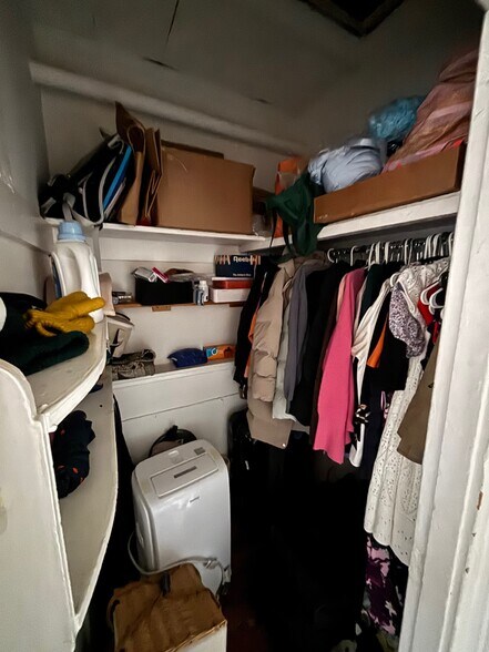 Building Photo - 85 Charles St