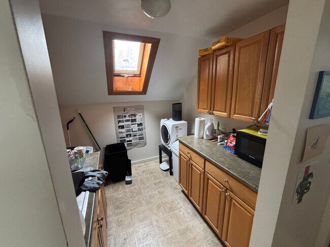 Building Photo - 41 Whipple St