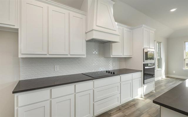 Building Photo - 750 Serenity Ln