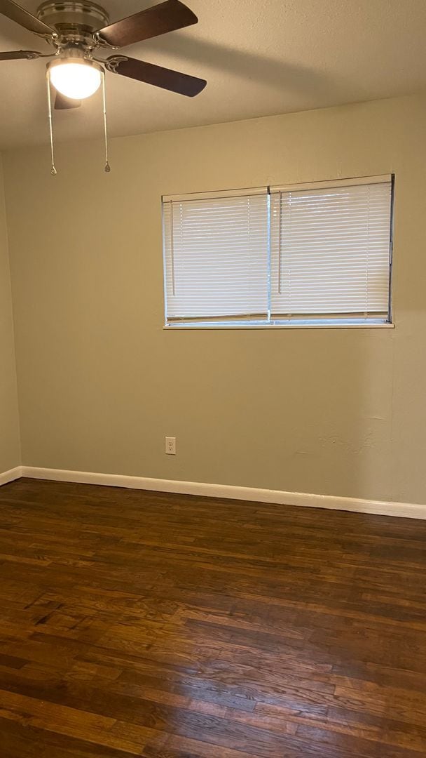 Building Photo - 3 Bedroom House Within Walking Distance of SFA