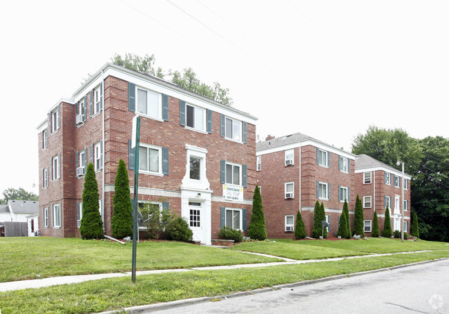 Primary Photo - Torrey Hill Apartments