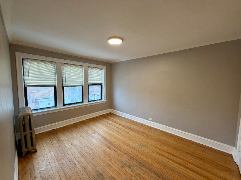 Building Photo - 6501 S Maplewood Ave