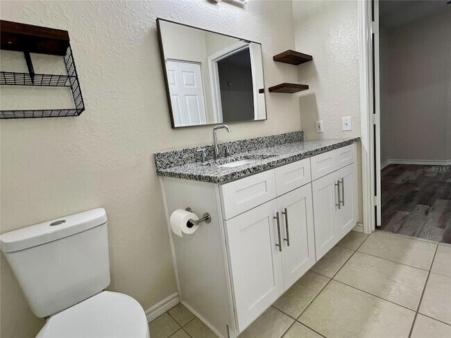 Building Photo - 4323 Bayside Village Dr