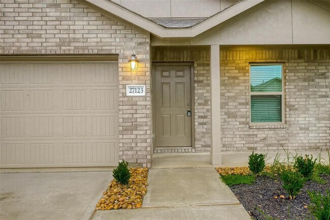 Building Photo - 27123 River Birch Ridge Dr