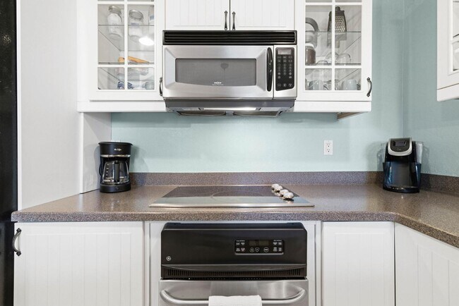 Building Photo - 3050 Rue D’Orleans