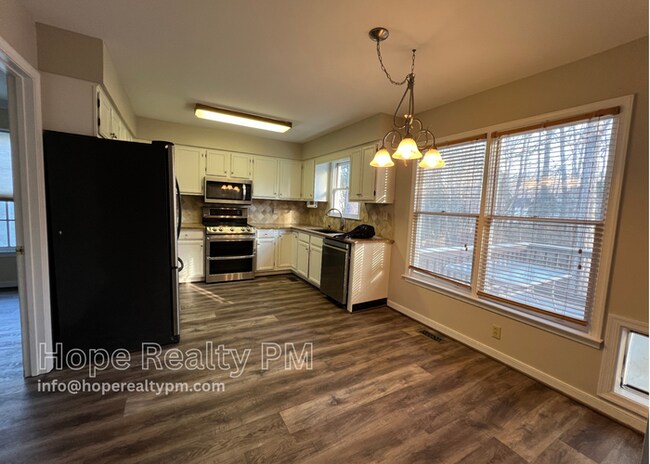 Building Photo - 5303 Highberry Woods Rd