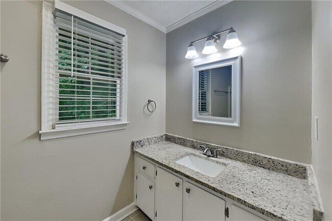Building Photo - 3940 Camrose Pl