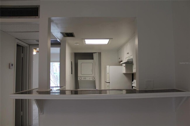 Building Photo - 3832 N Lake Dr