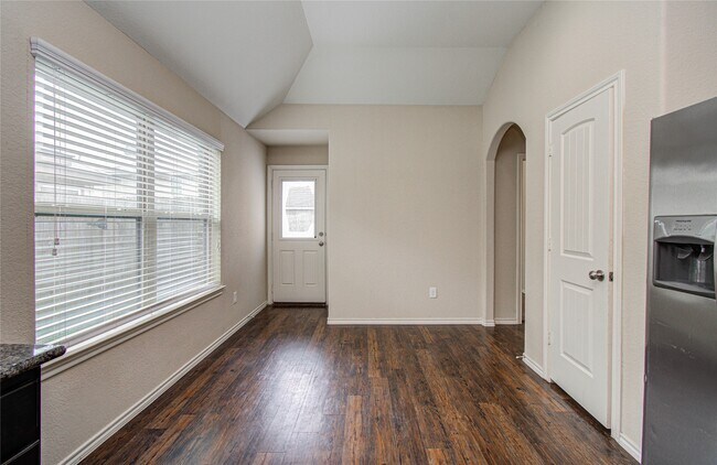 Building Photo - 1418 Spencer Glen Ln