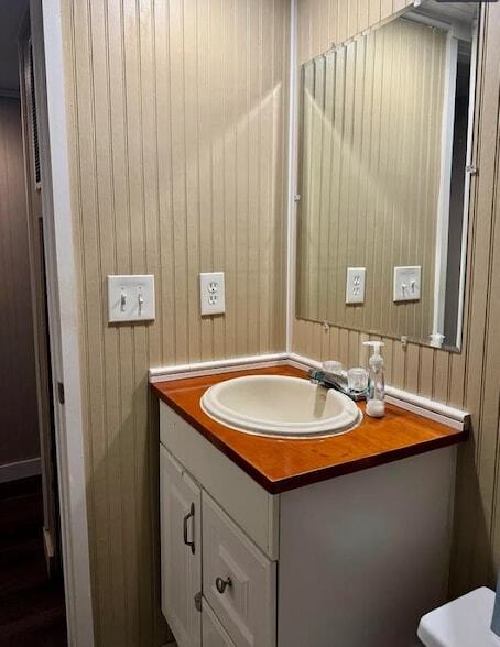 Building Photo - 1927 Sika Deer Dr