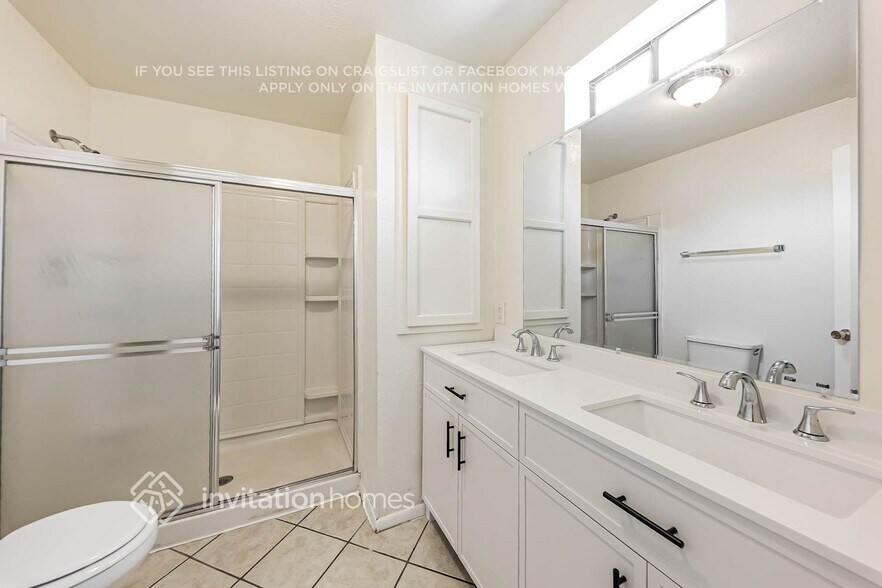 Building Photo - 9214 W Cortez Ave