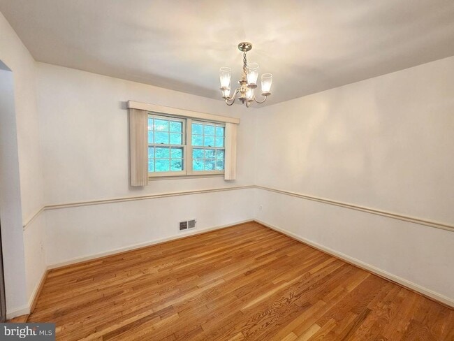 Building Photo - 5683 Ravenel Ln