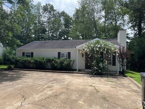 Building Photo - 3 Bed 3 Bath House